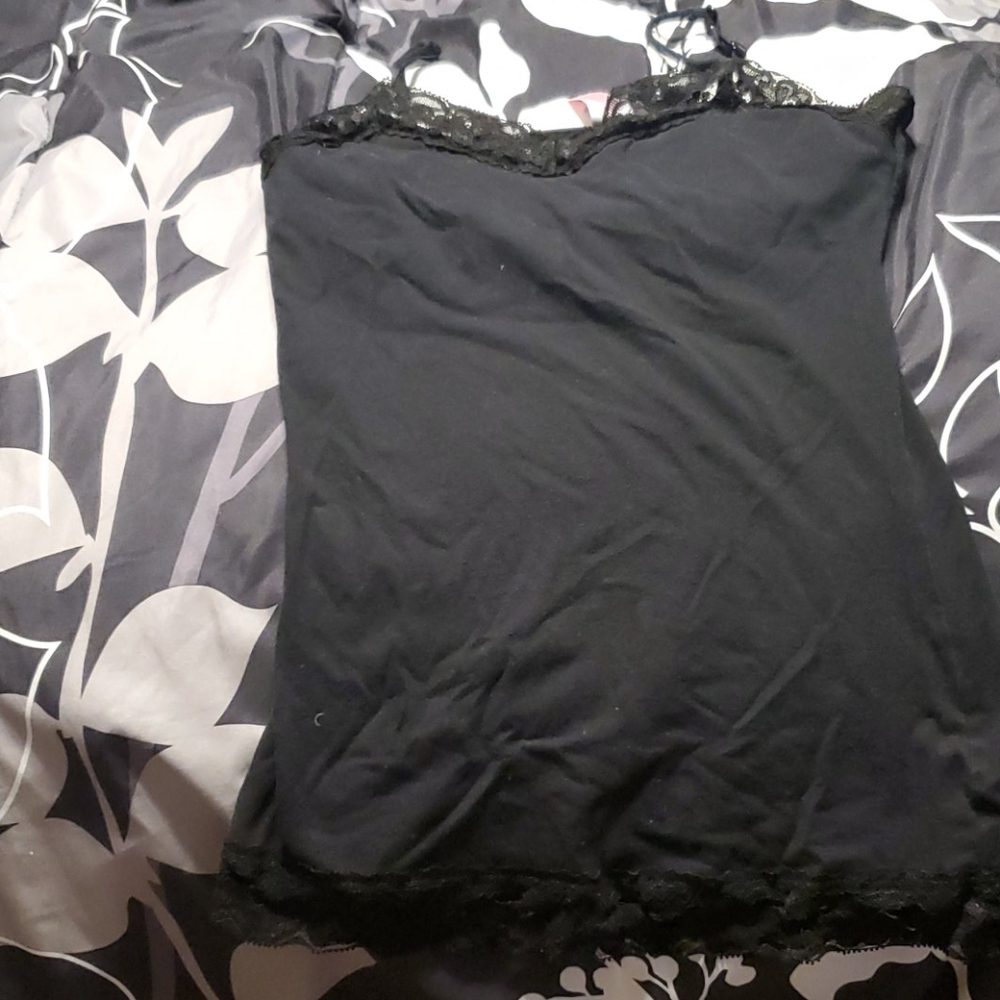 4 black camisoles